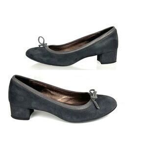 AGL Kristin Low Block Heel Pumps Coal Gray Suede with Bow size 38,5 US 8